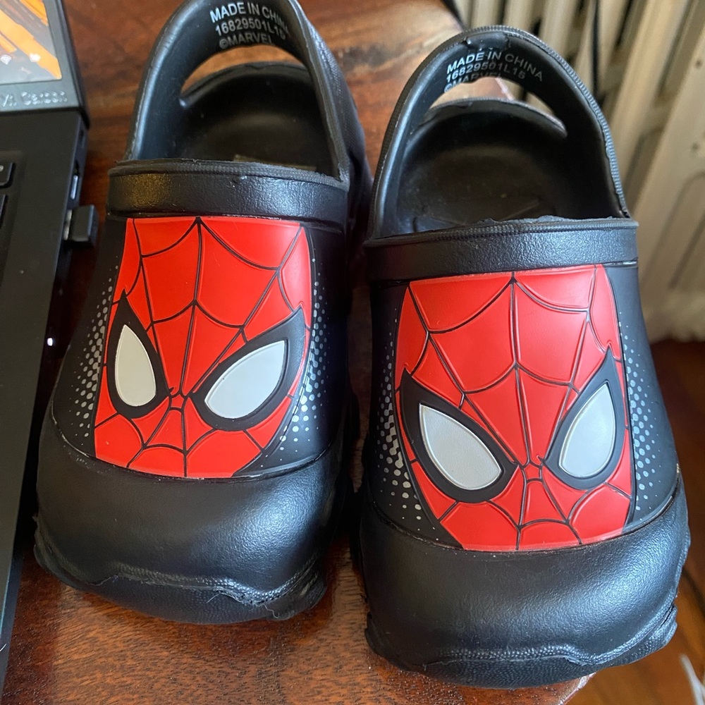 Marvel Spider-Man Kids Slippers - Black and Red